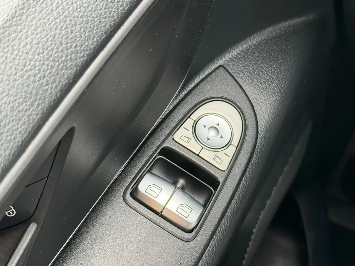 114 CDI Lang automaat / Trekhaak / Camera / App connect