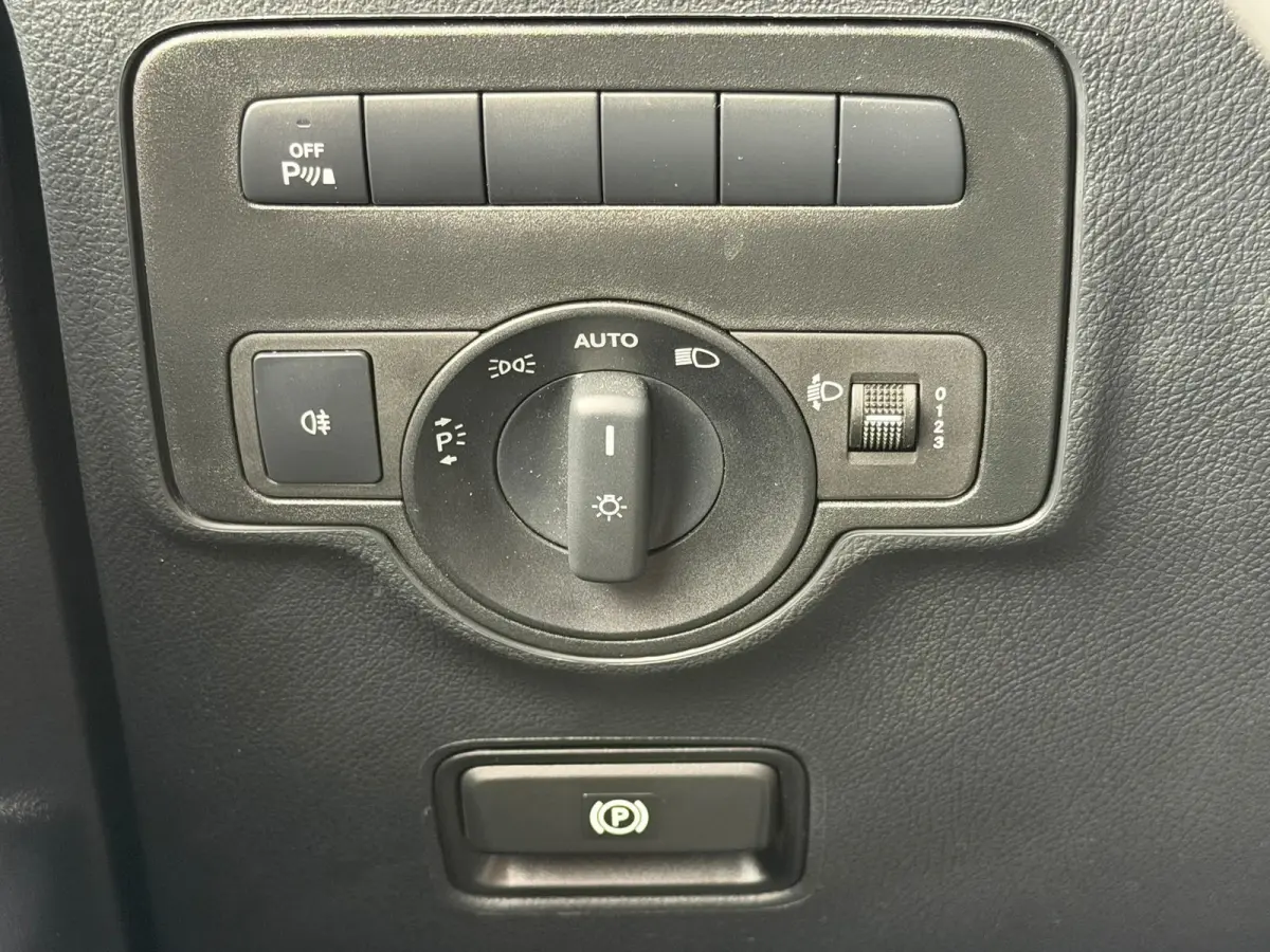 114 CDI Lang automaat / Trekhaak / Camera / App connect