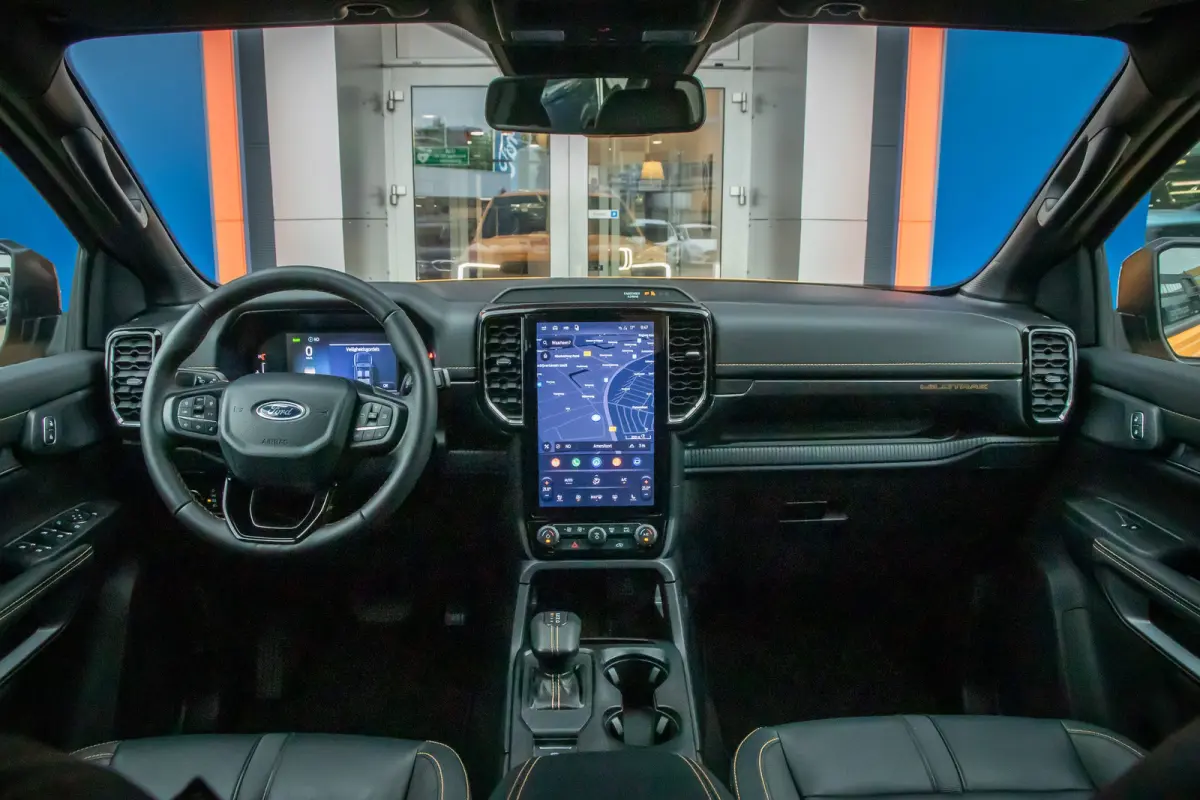 2.3 Double Cab. Phev 278pk. Wildtrack 4WD | Trekhaak | Camera | StoelVW | Apple carplay | Ect Ect Ect