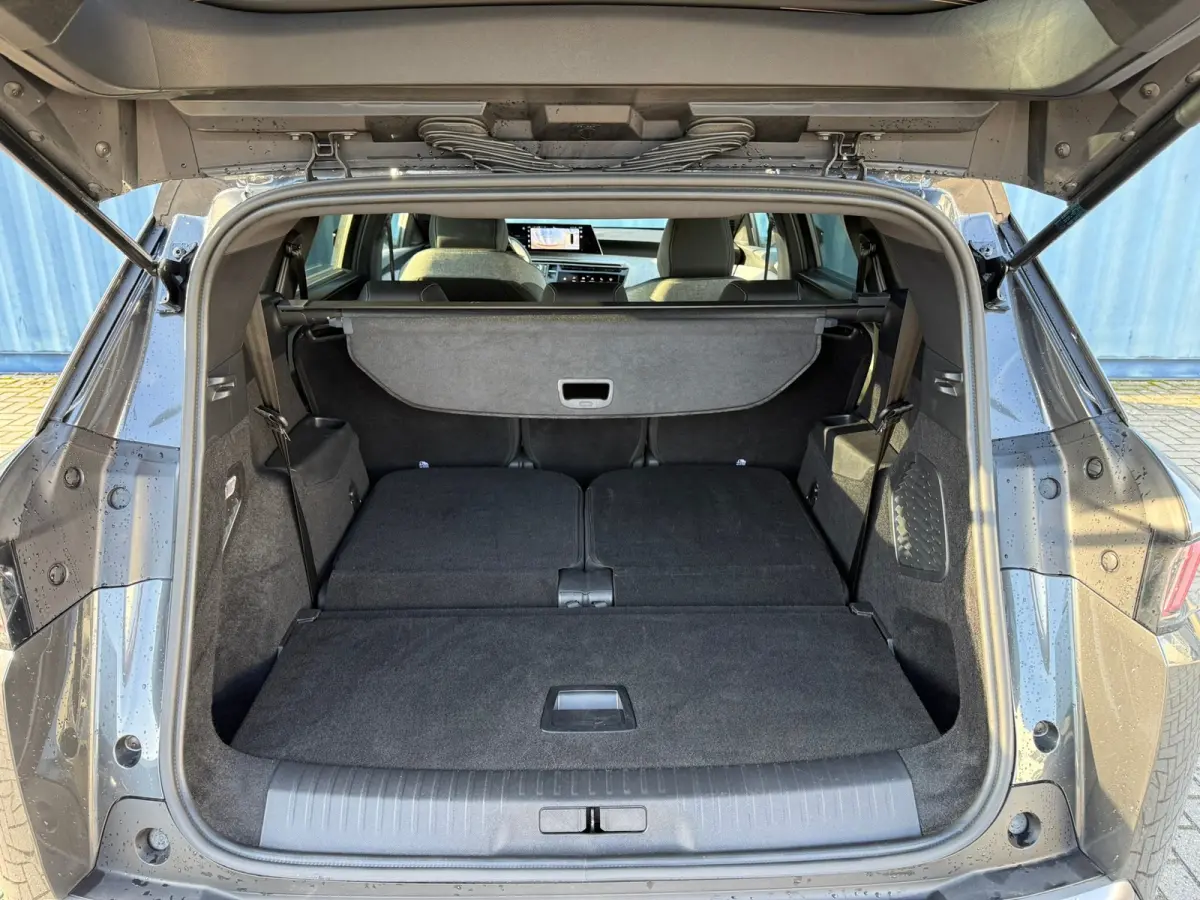 1.2 Hybrid 136 Allure 360 camera | Adeptieve cruise control met stop& go| stuurwiel verwarmig | Keyless entry | Dodehoek detectie