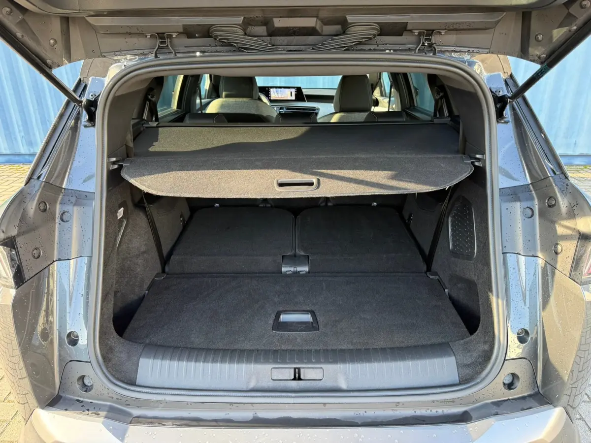 1.2 Hybrid 136 Allure 360 camera | Adeptieve cruise control met stop& go| stuurwiel verwarmig | Keyless entry | Dodehoek detectie