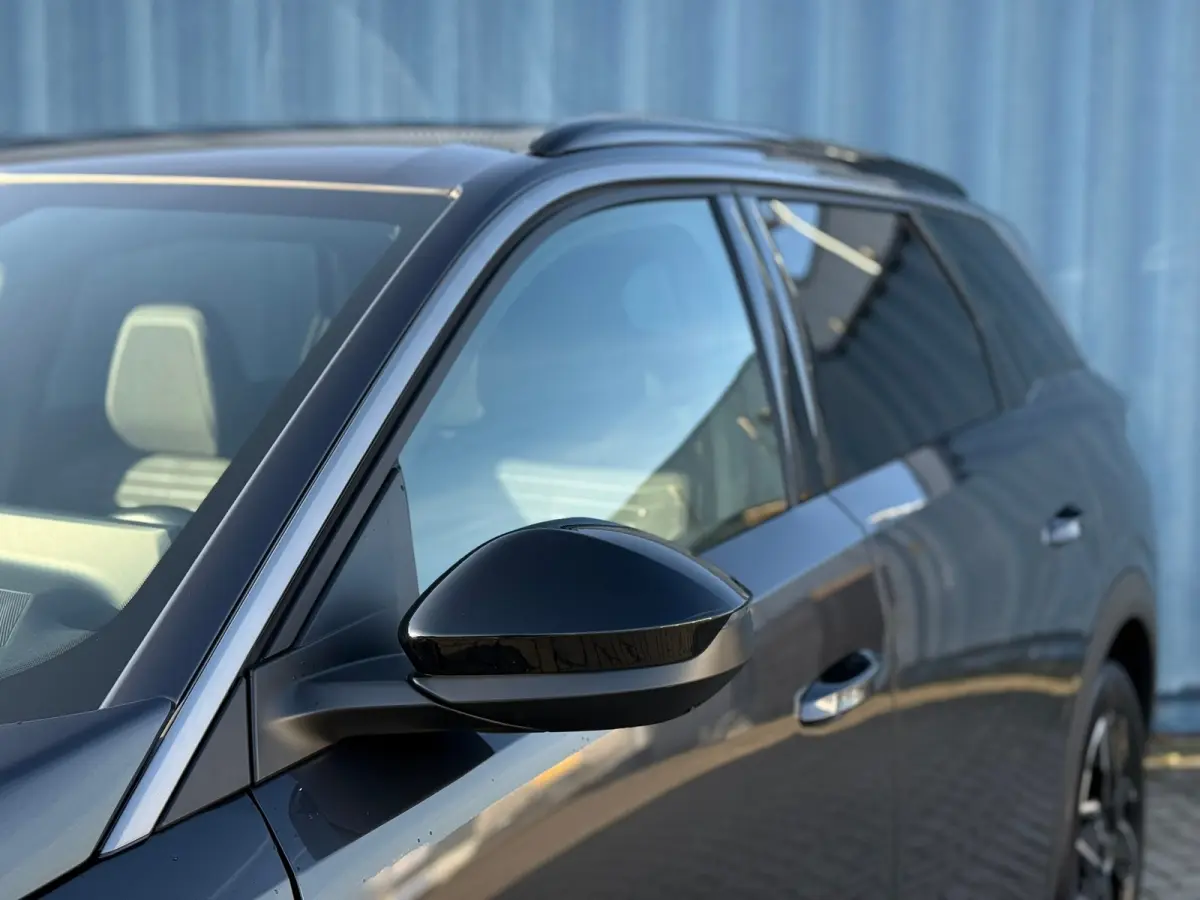 1.2 Hybrid 136 Allure 360 camera | Adeptieve cruise control met stop& go| stuurwiel verwarmig | Keyless entry | Dodehoek detectie
