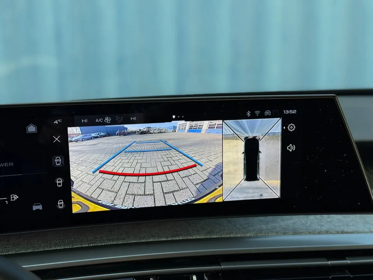 1.2 Hybrid 136 Allure 360 camera | Adeptieve cruise control met stop& go| stuurwiel verwarmig | Keyless entry | Dodehoek detectie