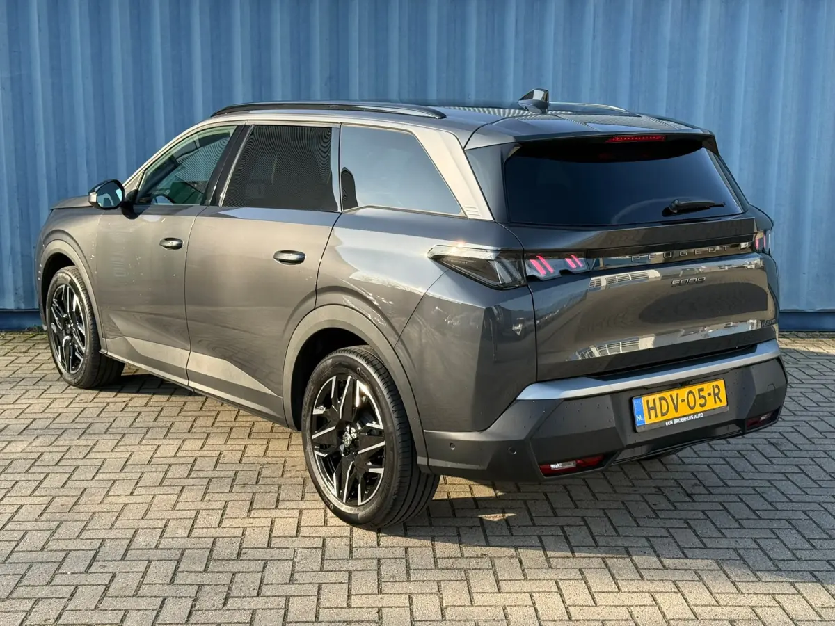1.2 Hybrid 136 Allure 360 camera | Adeptieve cruise control met stop& go| stuurwiel verwarmig | Keyless entry | Dodehoek detectie