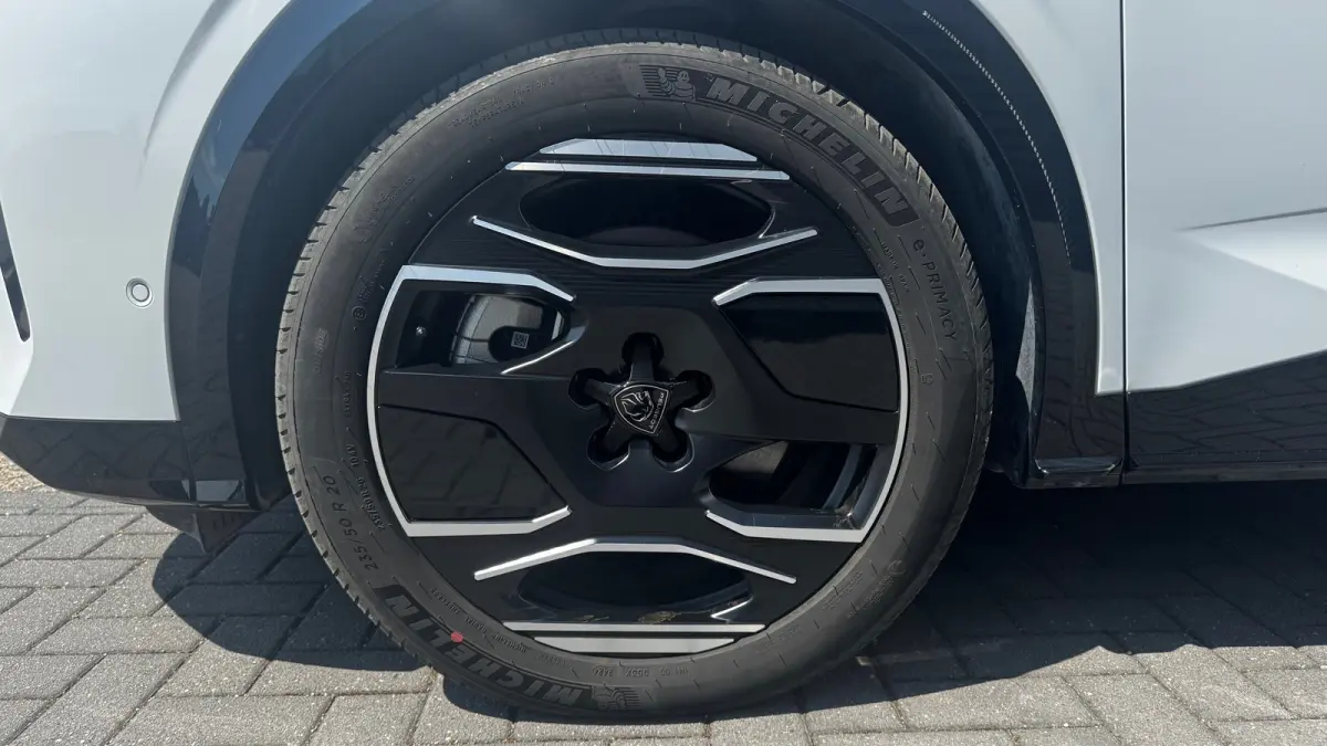73KWH GT AVANTAGE 214PK SOH 96,5% / NAVI / LEDER / CLIMA / FULL-LED / 20" LMV / KEYLESS / WARMTEPOMP / 360° CAMERA / ADAPT. CRUISECONTROL / WINTERPAKKET / NIEUWSTAAT !!