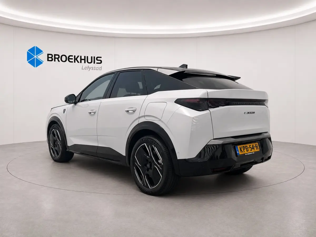 73KWH GT AVANTAGE 214PK SOH 96,5% / NAVI / LEDER / CLIMA / FULL-LED / 20" LMV / KEYLESS / WARMTEPOMP / 360° CAMERA / ADAPT. CRUISECONTROL / WINTERPAKKET / NIEUWSTAAT !!
