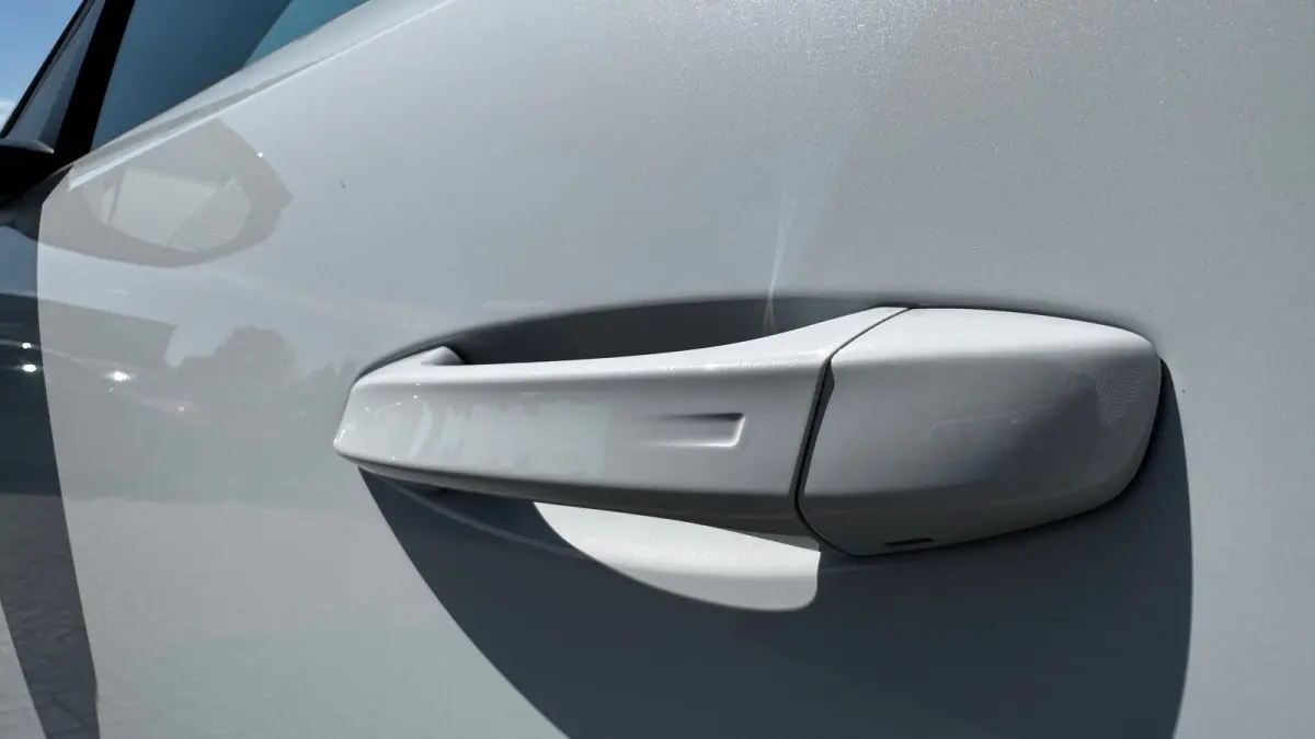 73KWH GT AVANTAGE 214PK SOH 96,5% / NAVI / LEDER / CLIMA / FULL-LED / 20" LMV / KEYLESS / WARMTEPOMP / 360° CAMERA / ADAPT. CRUISECONTROL / WINTERPAKKET / NIEUWSTAAT !!