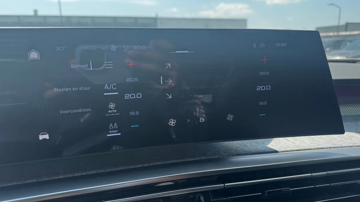73KWH GT AVANTAGE 214PK SOH 96,5% / NAVI / LEDER / CLIMA / FULL-LED / 20" LMV / KEYLESS / WARMTEPOMP / 360° CAMERA / ADAPT. CRUISECONTROL / WINTERPAKKET / NIEUWSTAAT !!