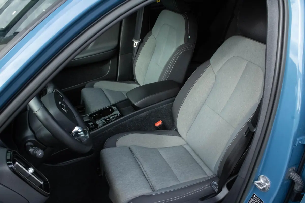 1.5 T4 PHEV Plus Dark|Stoel+Stuurverwarming|Trekhaak|Camera|Harmann Kardon|