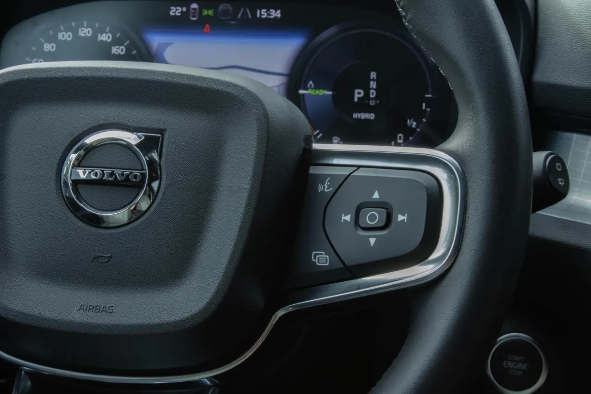 1.5 T4 PHEV Plus Dark|Stoel+Stuurverwarming|Trekhaak|Camera|Harmann Kardon|
