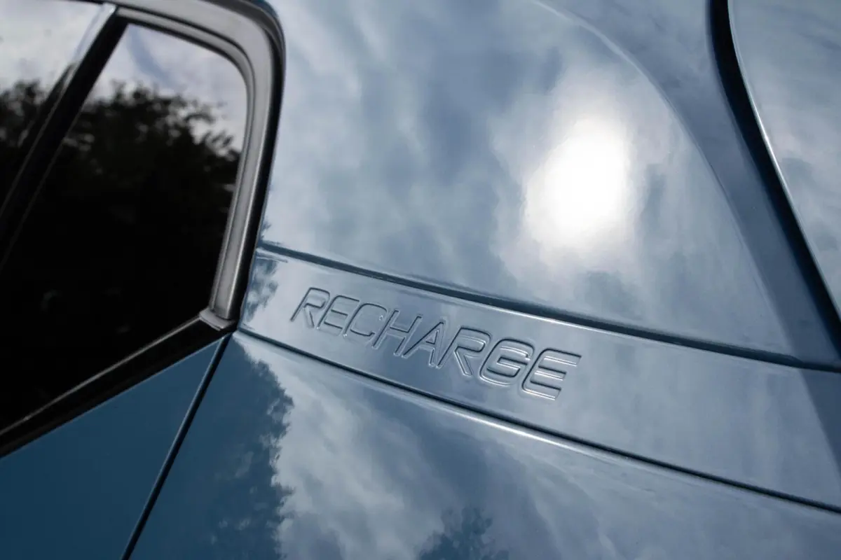 1.5 T4 PHEV Plus Dark|Stoel+Stuurverwarming|Trekhaak|Camera|Harmann Kardon|