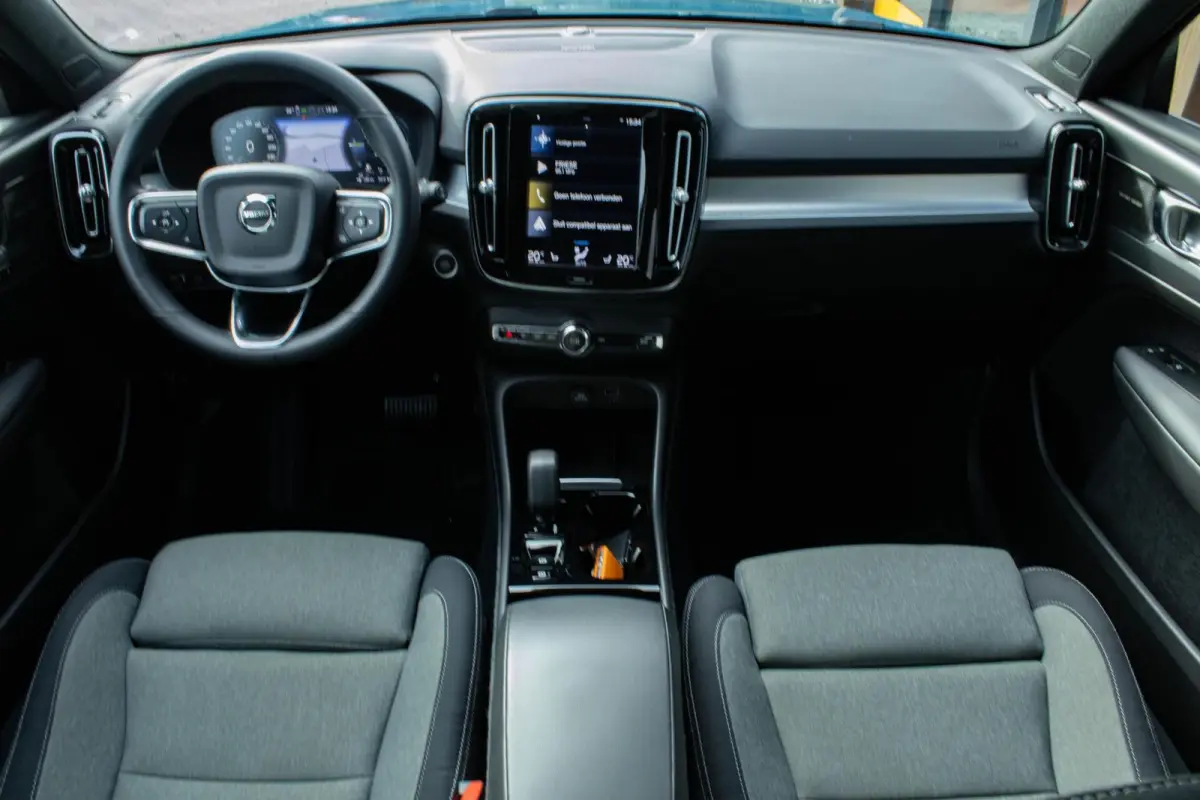 1.5 T4 PHEV Plus Dark|Stoel+Stuurverwarming|Trekhaak|Camera|Harmann Kardon|