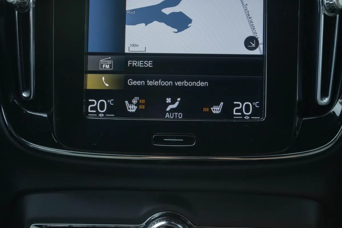 1.5 T4 PHEV Plus Dark|Stoel+Stuurverwarming|Trekhaak|Camera|Harmann Kardon|