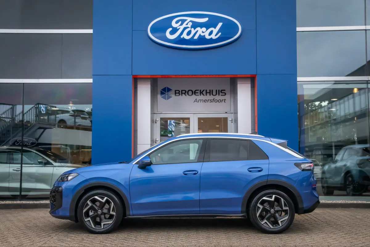 1.5 eTsi R-Line First Edition | Adaptive Cruise control | Matrix koplamen | Elektrisch bedienbare achterklep | Stoelverwarming | Achteruitrijcamera | Appelcarplay/Android auto | Achteruitrij