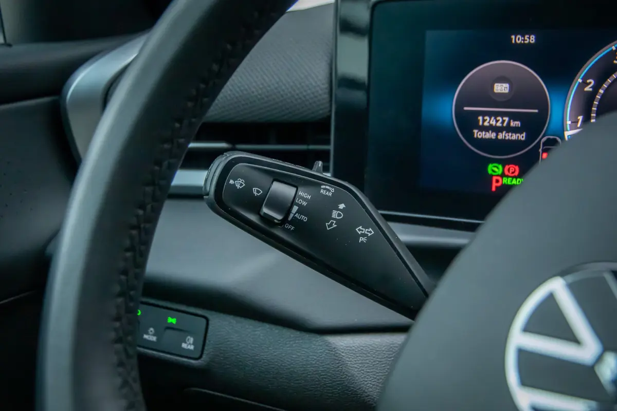 1.5 eTsi R-Line First Edition | Adaptive Cruise control | Matrix koplamen | Elektrisch bedienbare achterklep | Stoelverwarming | Achteruitrijcamera | Appelcarplay/Android auto | Achteruitrij