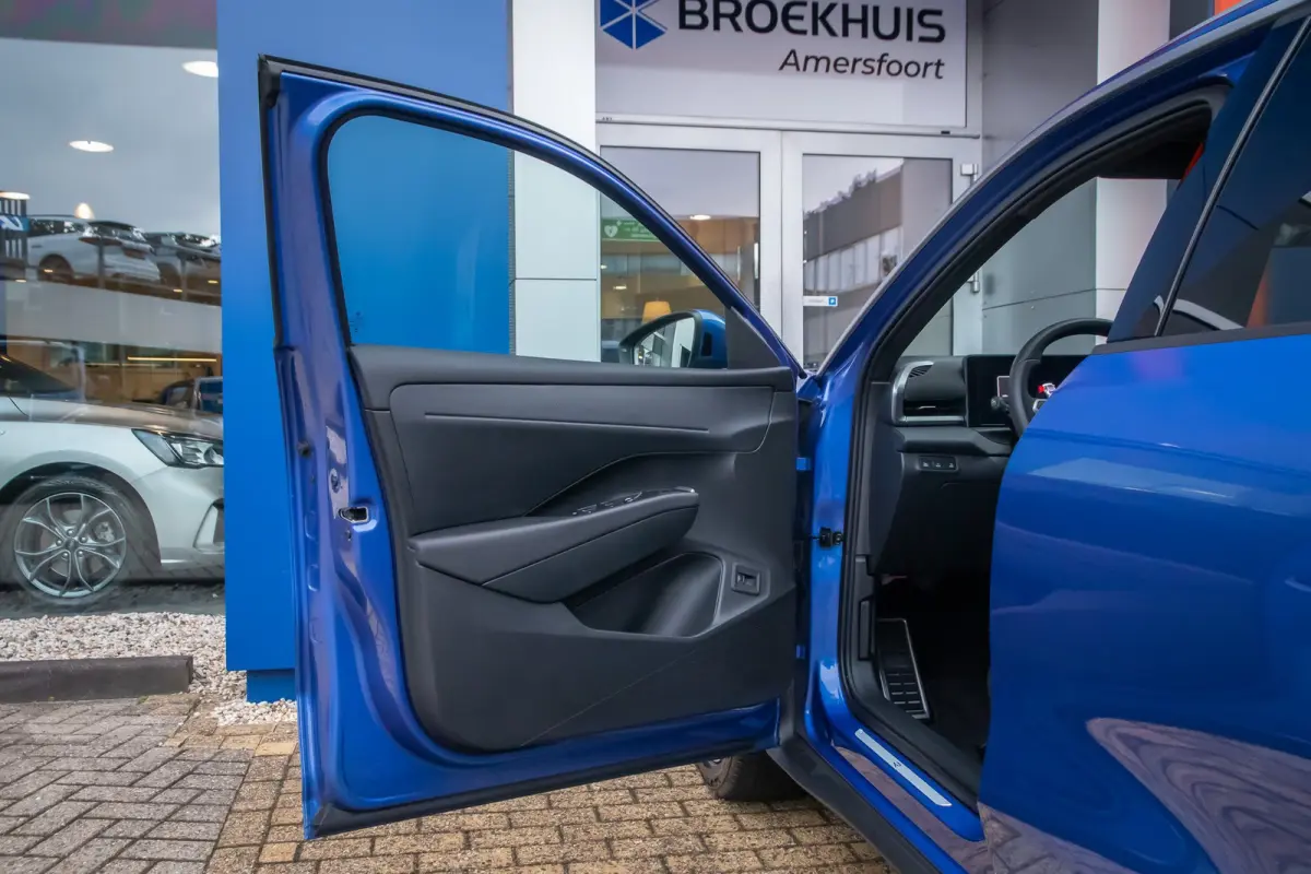 1.5 eTsi R-Line First Edition | Adaptive Cruise control | Matrix koplamen | Elektrisch bedienbare achterklep | Stoelverwarming | Achteruitrijcamera | Appelcarplay/Android auto | Achteruitrij