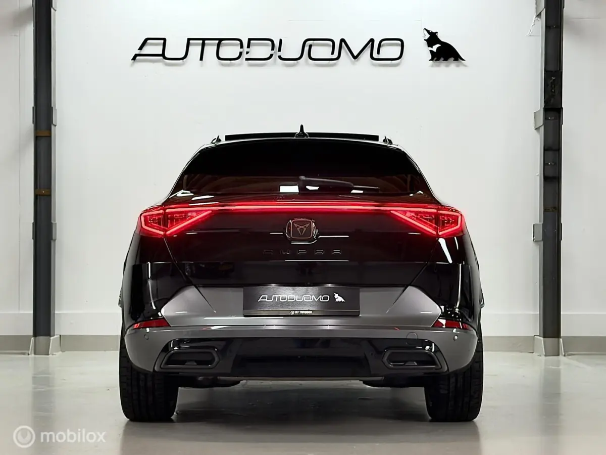 1.4 e-Hybrid Performance | Pano | 360 | Dodehoek | Leer | Stuur- & Stoelverwarming | Sfeer | 19" | ACC | Memory | Travel Assist | 204PK