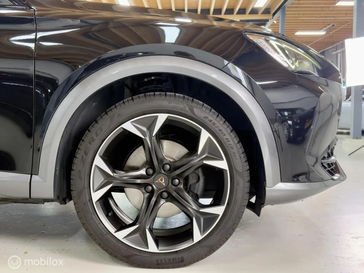 1.4 e-Hybrid Performance | Pano | 360 | Dodehoek | Leer | Stuur- & Stoelverwarming | Sfeer | 19" | ACC | Memory | Travel Assist | 204PK