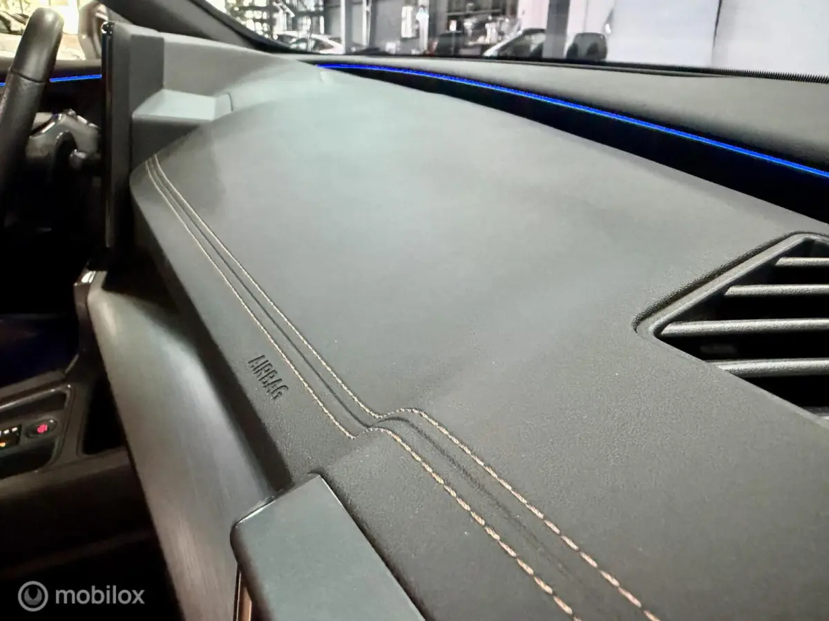 1.4 e-Hybrid Performance | Pano | 360 | Dodehoek | Leer | Stuur- & Stoelverwarming | Sfeer | 19" | ACC | Memory | Travel Assist | 204PK