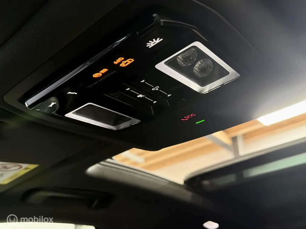 1.4 e-Hybrid Performance | Pano | 360 | Dodehoek | Leer | Stuur- & Stoelverwarming | Sfeer | 19" | ACC | Memory | Travel Assist | 204PK