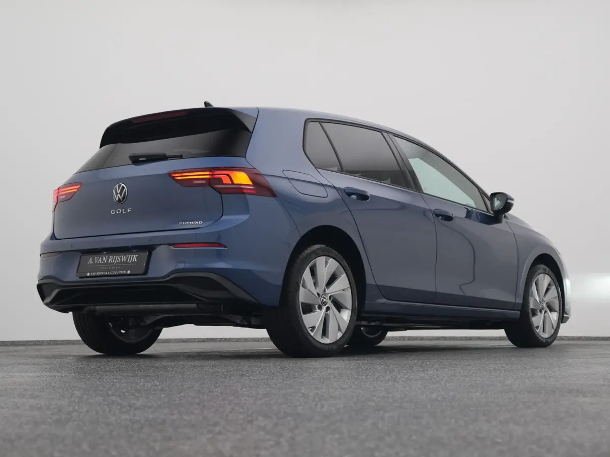 1.5 eHybrid Life Edition | CAMERA | ADAPTIVE | STOEL- EN STUURVERW.