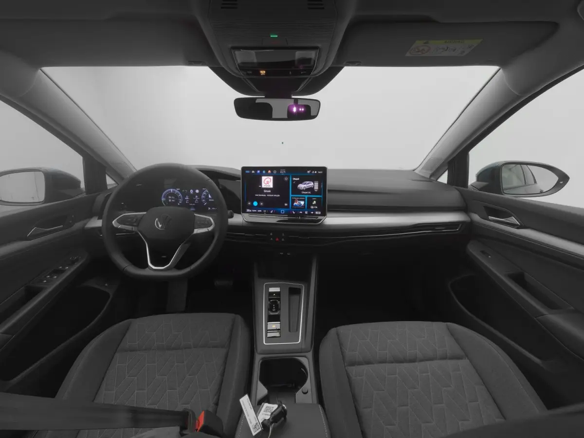 1.5 eHybrid Life Edition | CAMERA | ADAPTIVE | STOEL- EN STUURVERW.