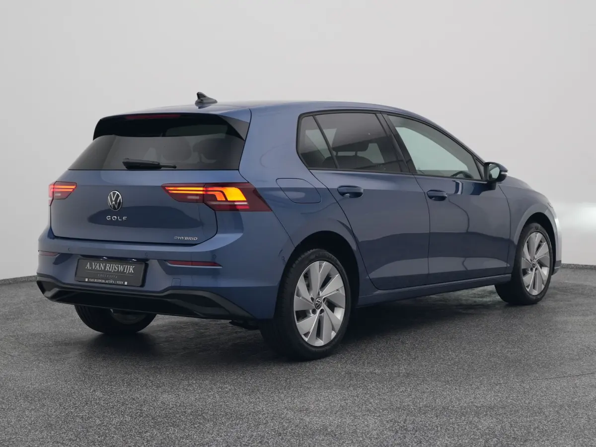 1.5 eHybrid Life Edition | CAMERA | ADAPTIVE | STOEL- EN STUURVERW.