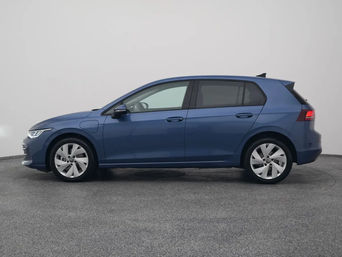 1.5 eHybrid Life Edition | CAMERA | ADAPTIVE | STOEL- EN STUURVERW.