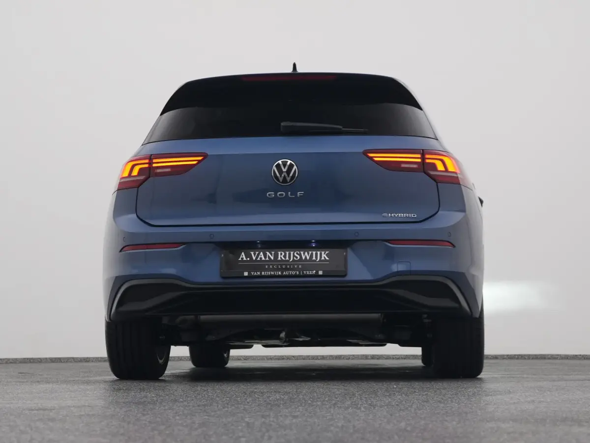 1.5 eHybrid Life Edition | CAMERA | ADAPTIVE | STOEL- EN STUURVERW.