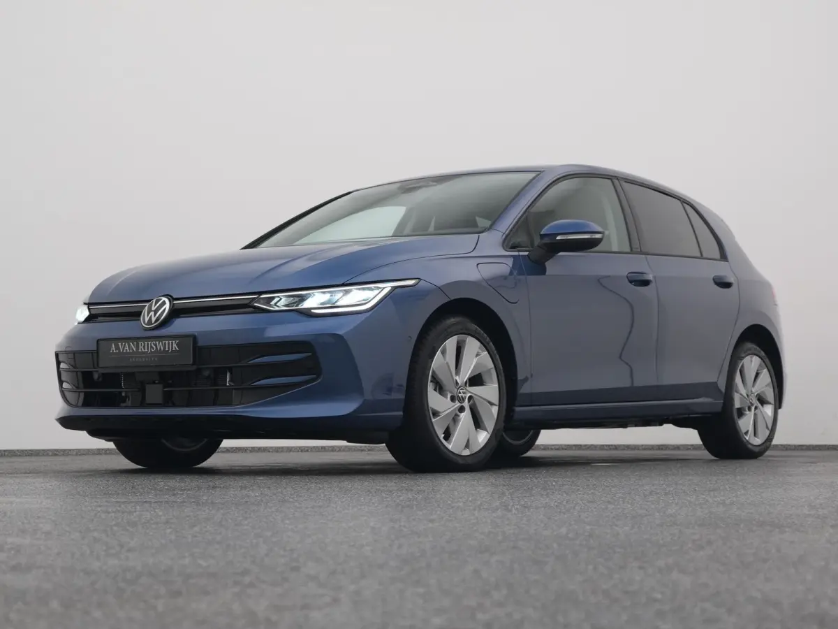1.5 eHybrid Life Edition | CAMERA | ADAPTIVE | STOEL- EN STUURVERW.