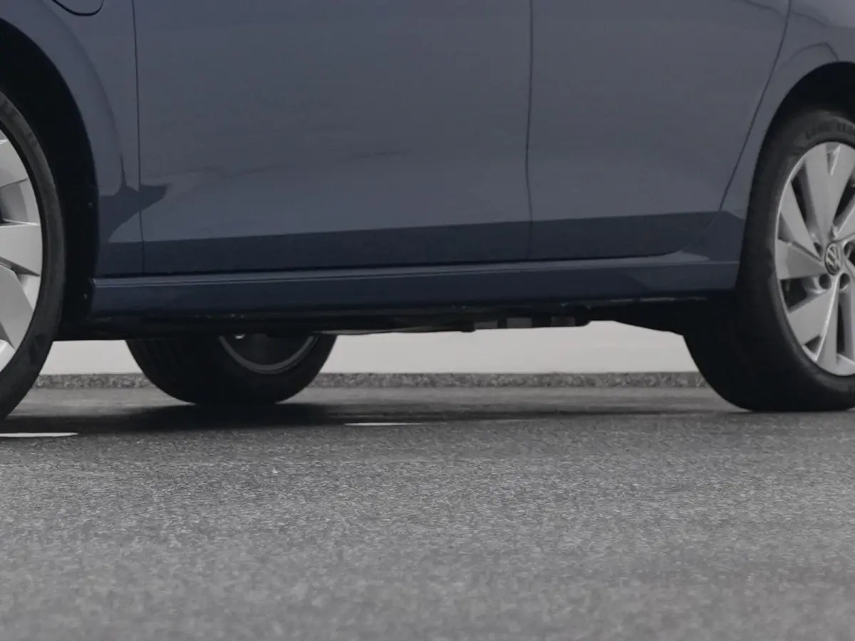1.5 eHybrid Life Edition | CAMERA | ADAPTIVE | STOEL- EN STUURVERW.