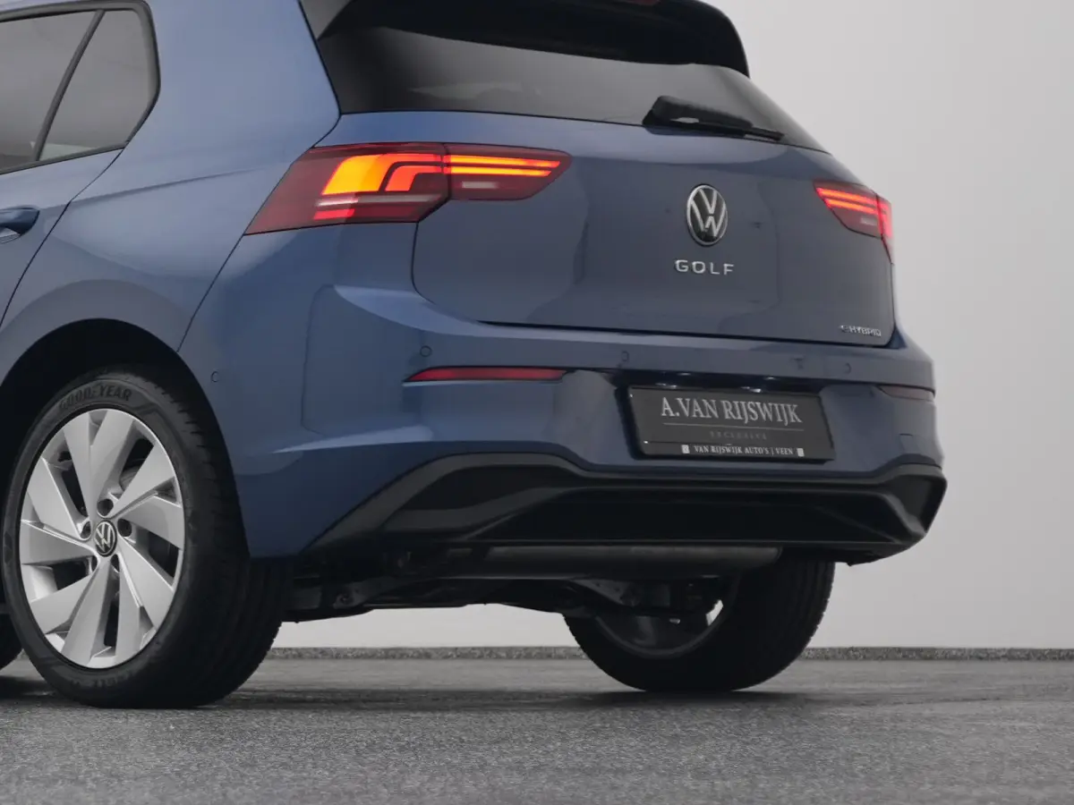 1.5 eHybrid Life Edition | CAMERA | ADAPTIVE | STOEL- EN STUURVERW.