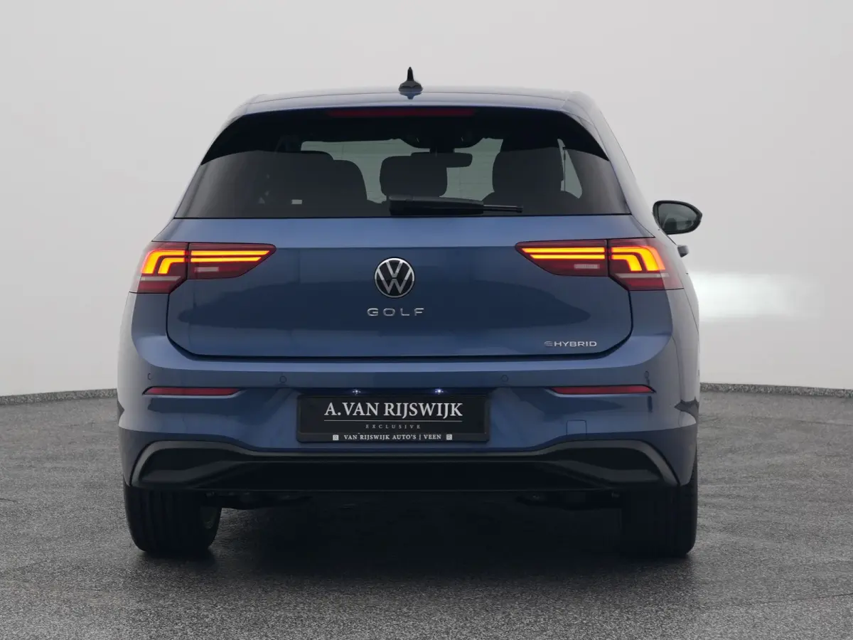 1.5 eHybrid Life Edition | CAMERA | ADAPTIVE | STOEL- EN STUURVERW.