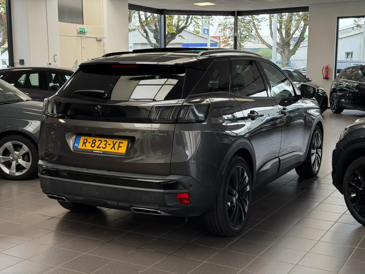 1.6 HYbrid 225 GT / pano / camera /