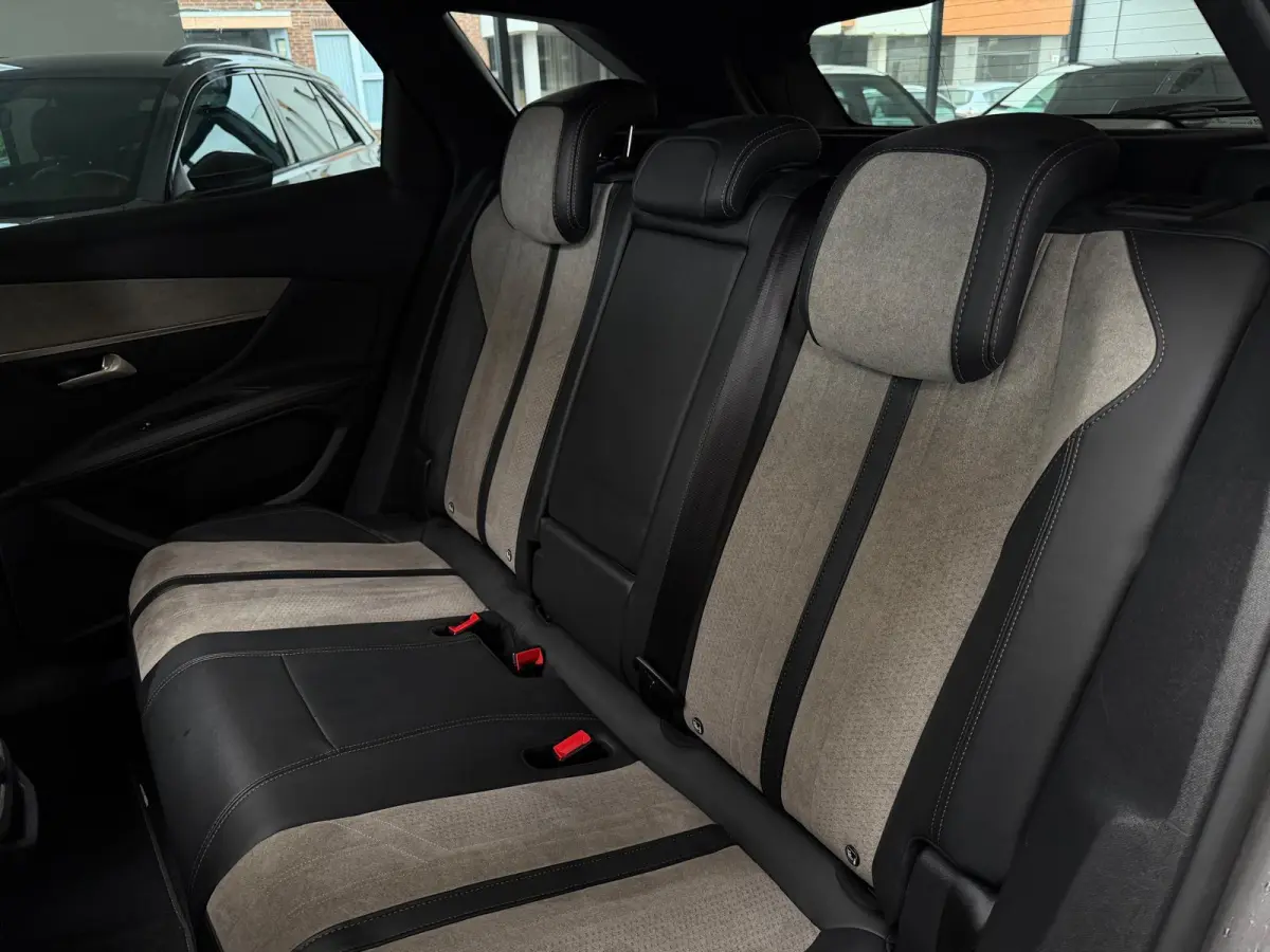 1.6 HYbrid 225 GT / pano / camera /