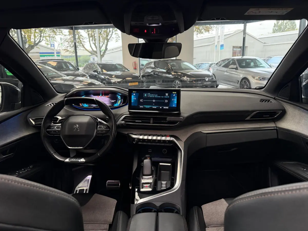 1.6 HYbrid 225 GT / pano / camera /