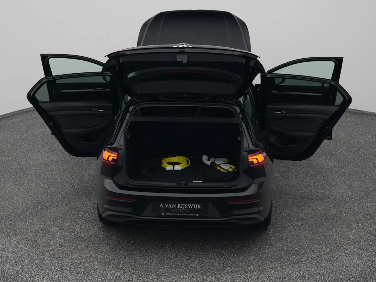 1.5 eHybrid Life Edition | CAMERA | ADAPTIVE | STOEL- EN STUURVERW.