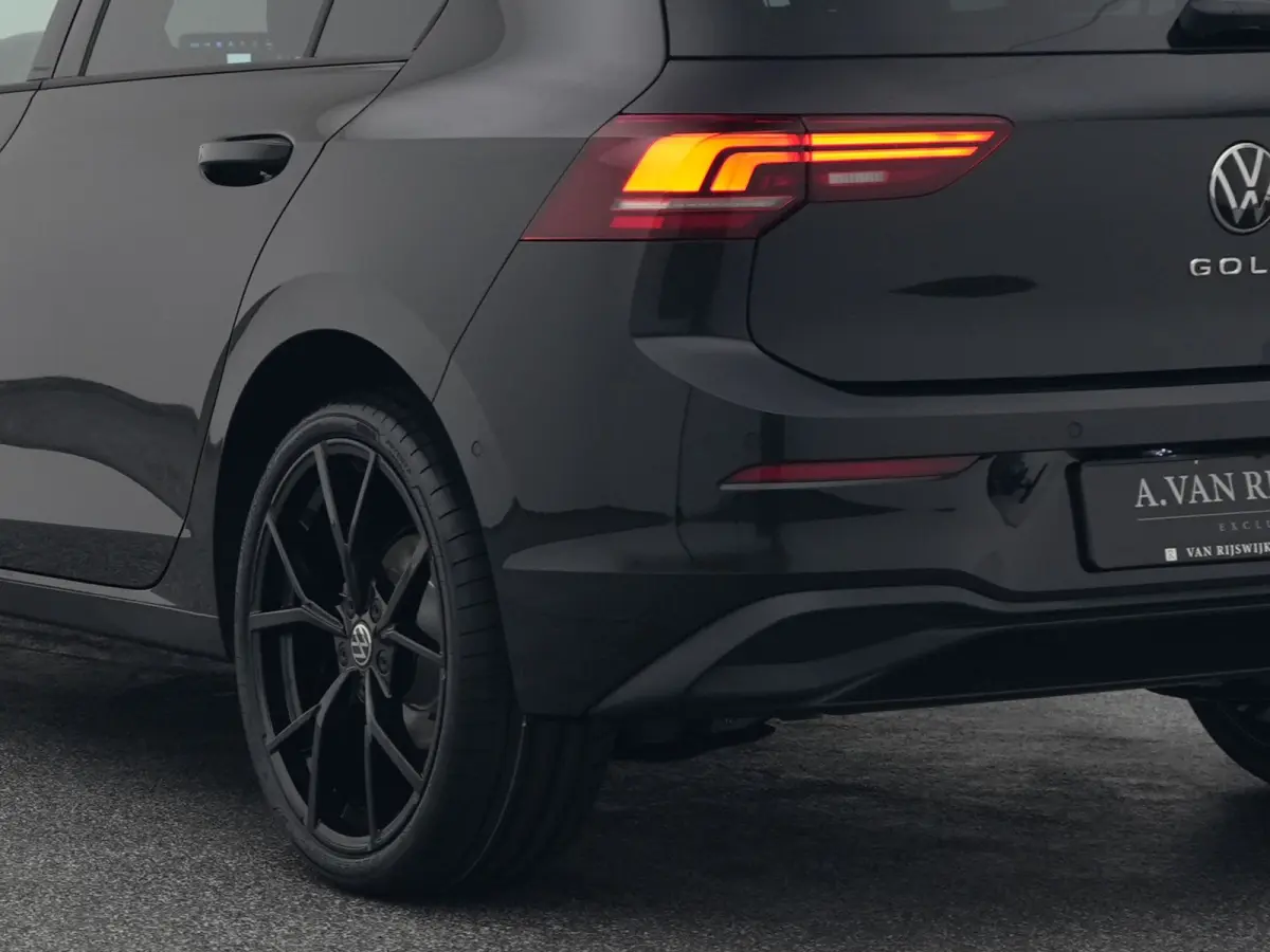 1.5 eHybrid Life Edition | CAMERA | ADAPTIVE | STOEL- EN STUURVERW.