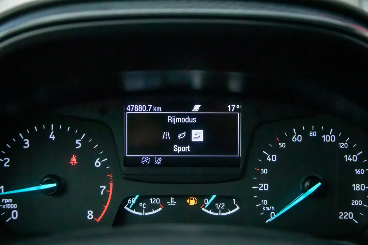 1.0 EcoBoost ST-Line | Cruise Control | Apple Carplay/Android Auto | Parkeersensoren achter | | Apple Carplay/Android Auto|telefoonintegratie premium | Cruise control | Keyless start