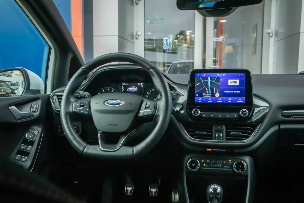 1.0 EcoBoost ST-Line | Cruise Control | Apple Carplay/Android Auto | Parkeersensoren achter | | Apple Carplay/Android Auto|telefoonintegratie premium | Cruise control | Keyless start