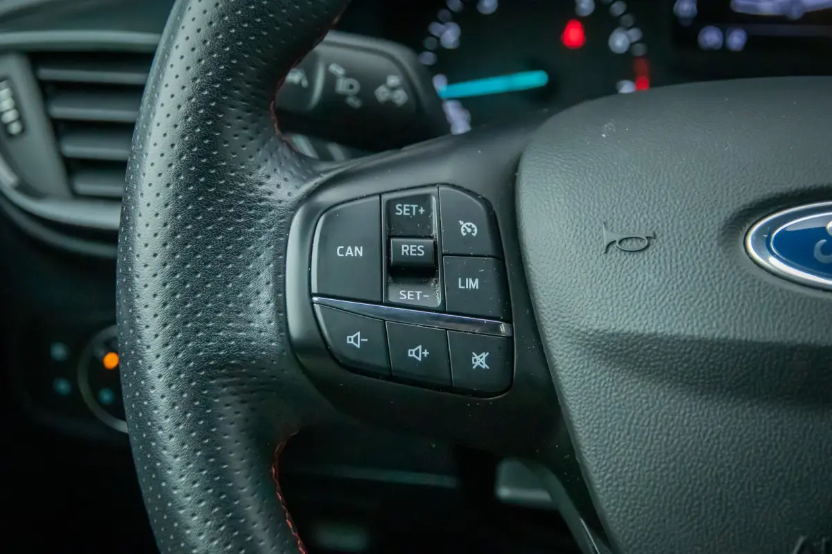 1.0 EcoBoost ST-Line | Cruise Control | Apple Carplay/Android Auto | Parkeersensoren achter | | Apple Carplay/Android Auto|telefoonintegratie premium | Cruise control | Keyless start