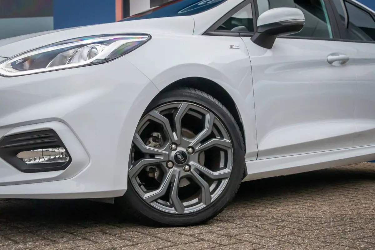 1.0 EcoBoost ST-Line | Cruise Control | Apple Carplay/Android Auto | Parkeersensoren achter | | Apple Carplay/Android Auto|telefoonintegratie premium | Cruise control | Keyless start