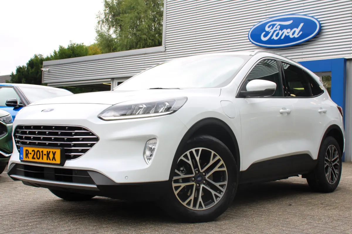 2.5 PHEV Titanium | NL-AUTO! | 1E EIGENAAR! | CAMERA | WINTERPACK | CRUISE | LANE ASSIST | PARK SENS V+A | NAVI | CLIMA