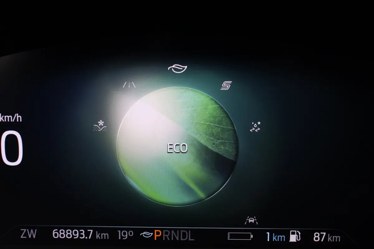 2.5 PHEV Titanium | NL-AUTO! | 1E EIGENAAR! | CAMERA | WINTERPACK | CRUISE | LANE ASSIST | PARK SENS V+A | NAVI | CLIMA