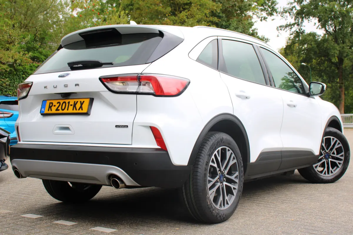 2.5 PHEV Titanium | NL-AUTO! | 1E EIGENAAR! | CAMERA | WINTERPACK | CRUISE | LANE ASSIST | PARK SENS V+A | NAVI | CLIMA