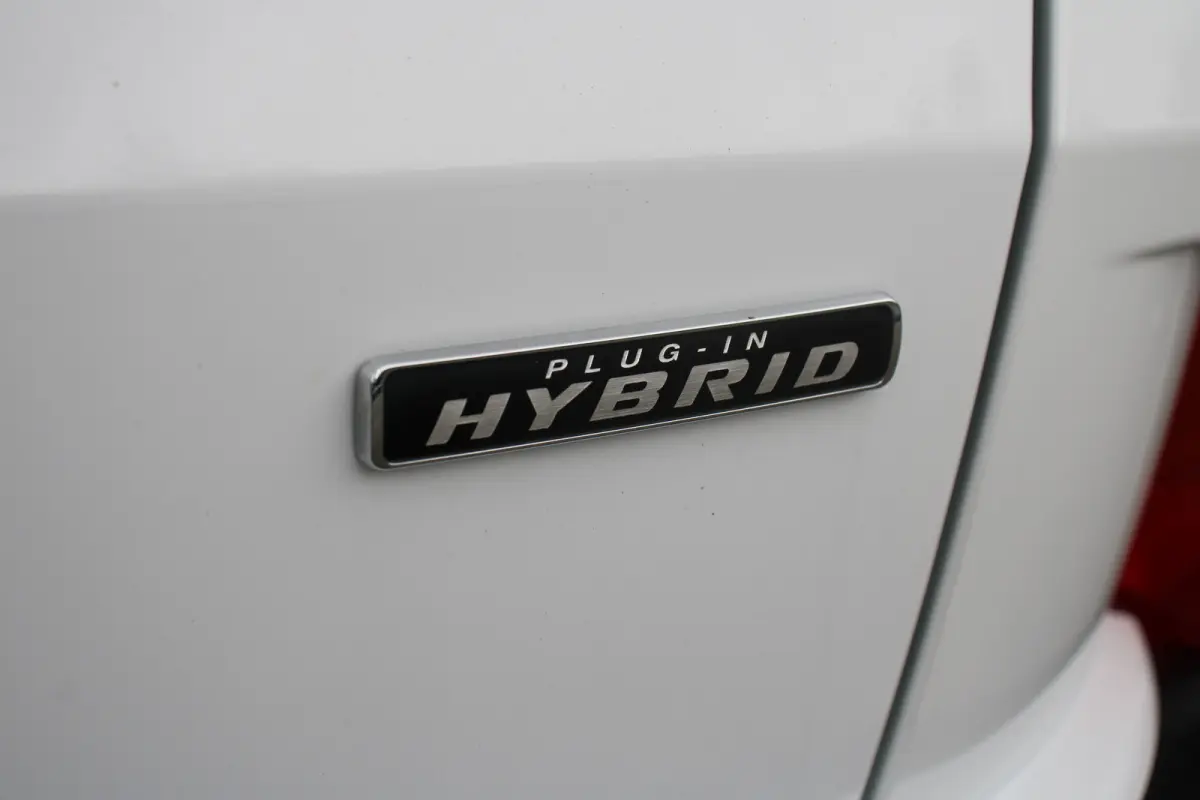 2.5 PHEV Titanium | NL-AUTO! | 1E EIGENAAR! | CAMERA | WINTERPACK | CRUISE | LANE ASSIST | PARK SENS V+A | NAVI | CLIMA