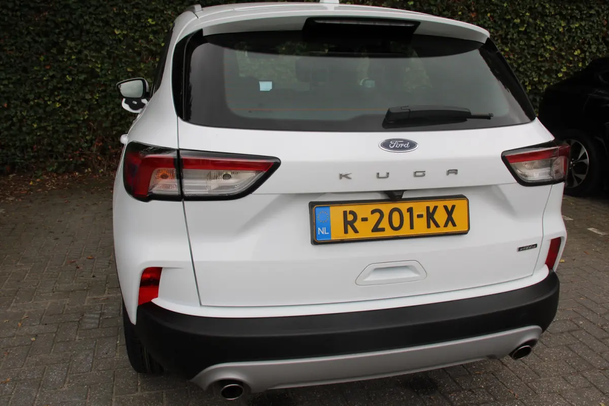 2.5 PHEV Titanium | NL-AUTO! | 1E EIGENAAR! | CAMERA | WINTERPACK | CRUISE | LANE ASSIST | PARK SENS V+A | NAVI | CLIMA
