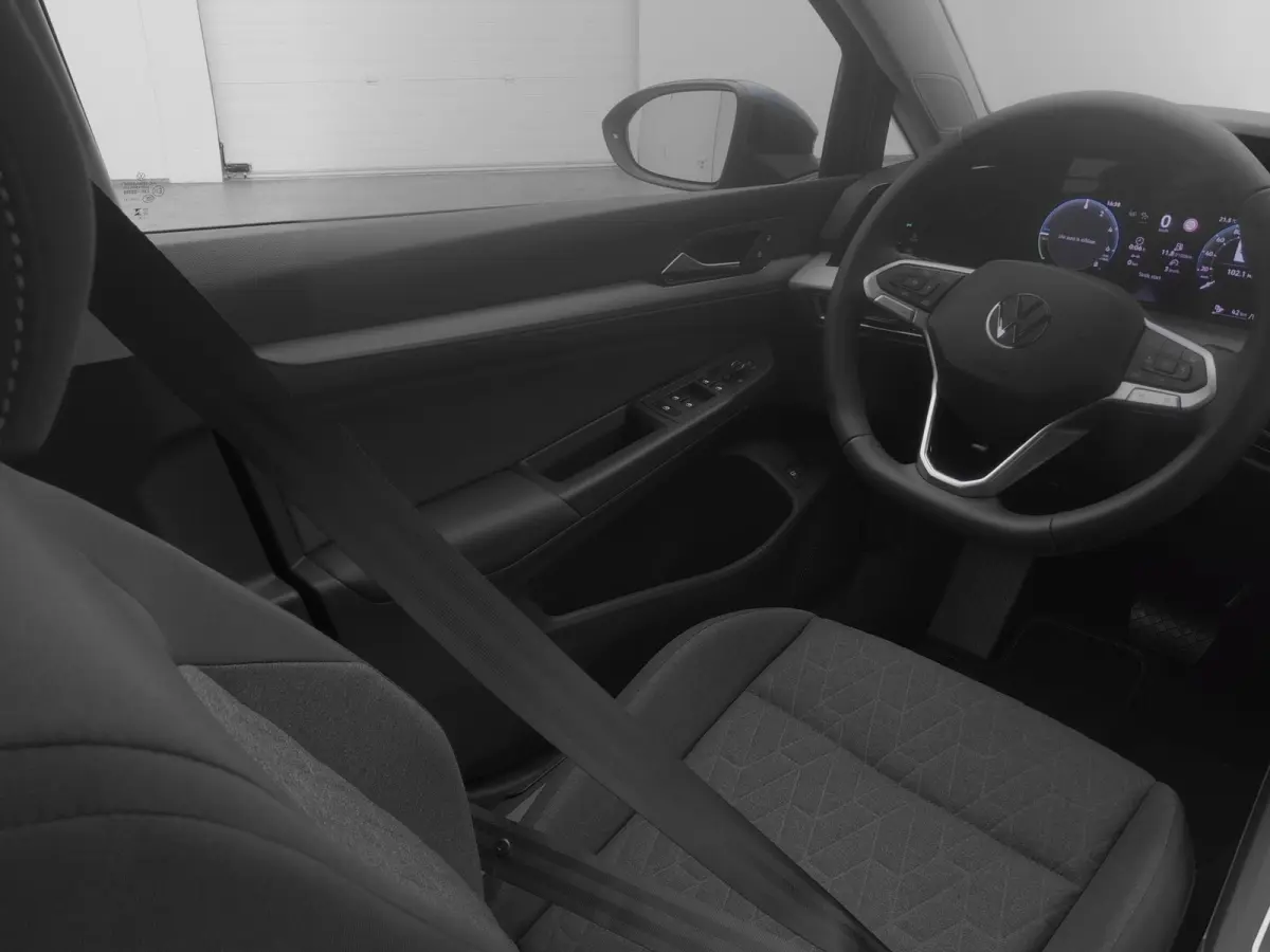 1.5 eHybrid Life Edition | CAMERA | ADAPTIVE | STOEL- EN STUURVERW.