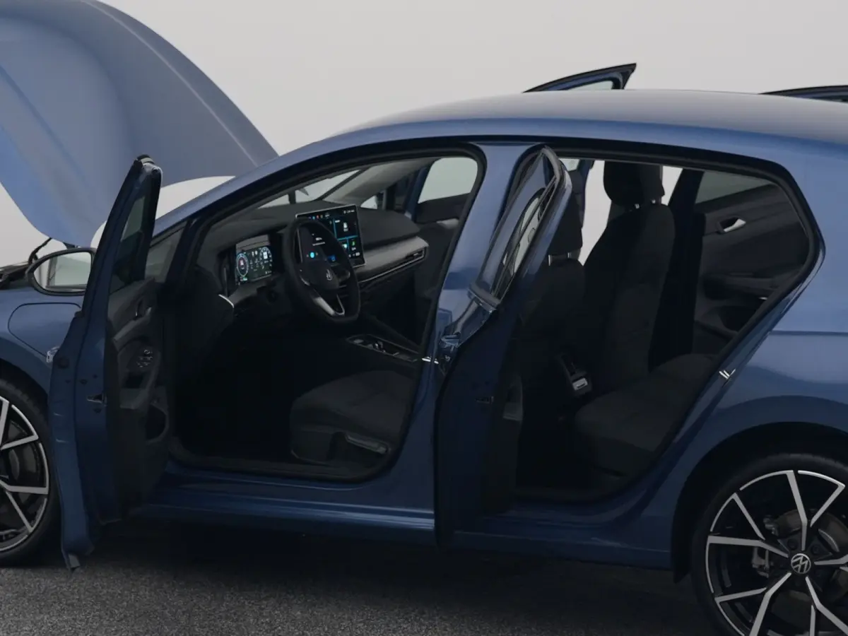 1.5 eHybrid Life Edition | CAMERA | ADAPTIVE | STOEL- EN STUURVERW.