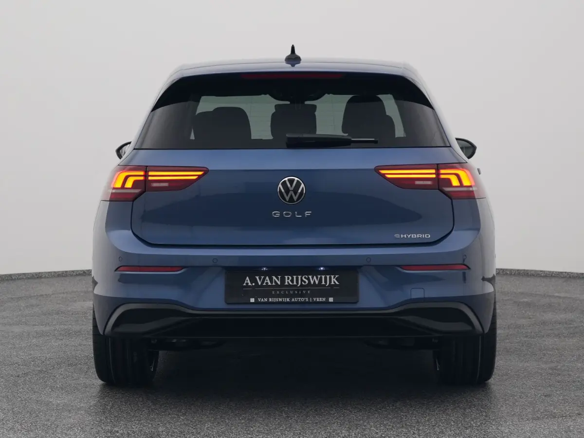 1.5 eHybrid Life Edition | CAMERA | ADAPTIVE | STOEL- EN STUURVERW.